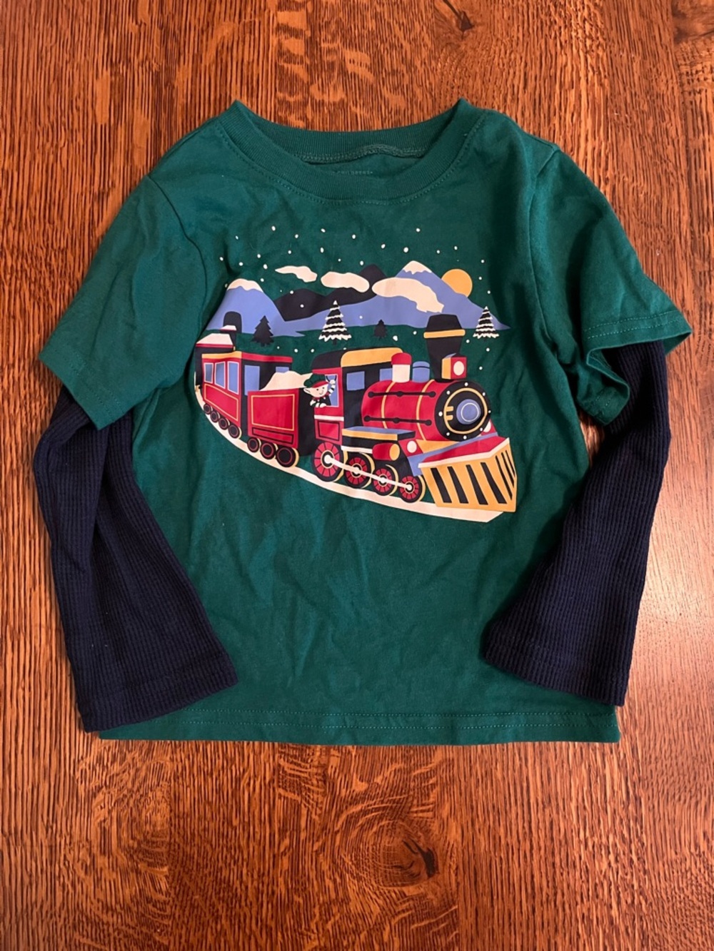 The Children’s Place Toddler Boy Christmas Train Graphic Tee Size 2T